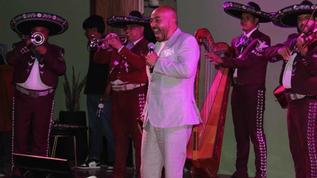 lupillo-rivera-concierto-san-francisco-del-rincon-mariachi
