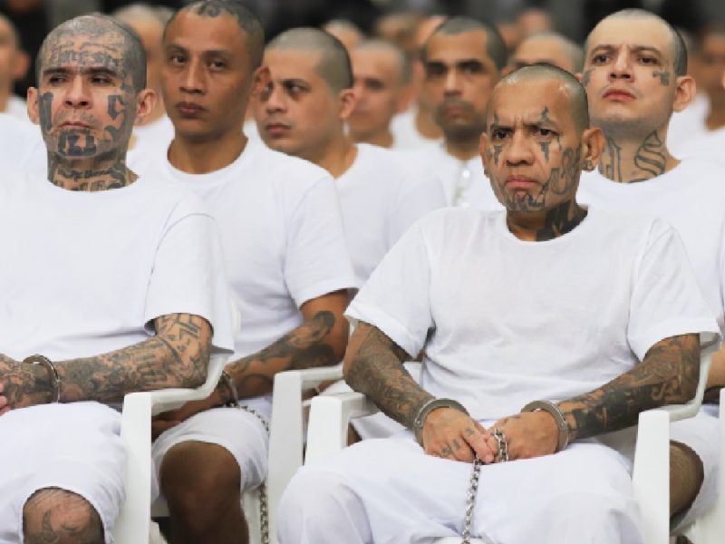 Enfrentan juicio cientos de pandilleros de la Mara Salvatrucha en El Salvador
