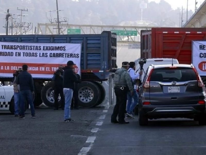 Tome precauciones: Transportistas y campesinos anuncian paro nacional el lunes 6 de abril