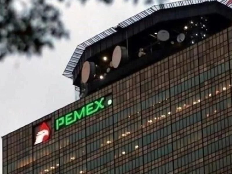 Caen ingresos petroleros y tributarios en primer trimestre