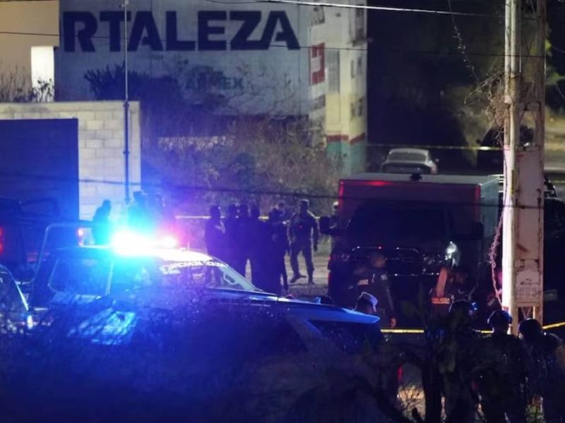 Deja cinco muertos balacera en pelea de gallos en Querétaro