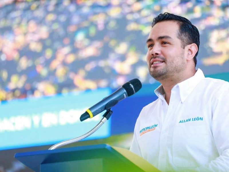 “Este Ayuntamiento se está cayendo a pedazos”: Oposición cuestiona renuncia de Allan León