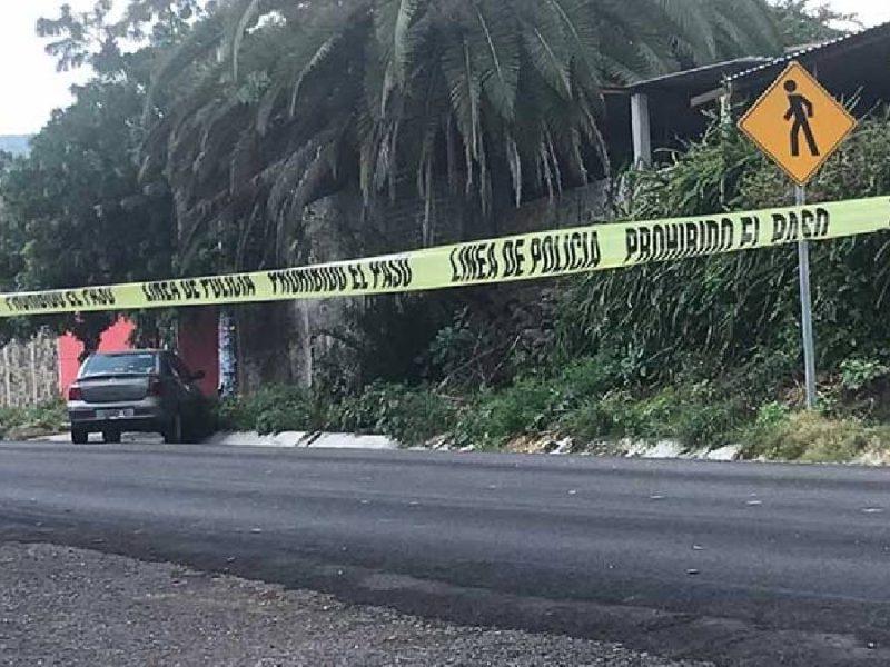 Asaltan tienda y matan a un repartidor de papitas en Yuriria; el dueño está grave