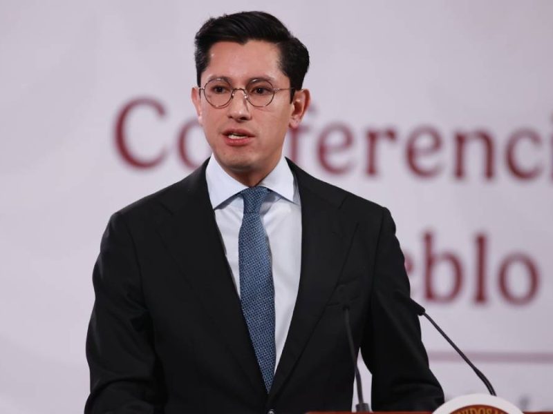 Roberto Velasco busca justicia por muertes de mexicanos en operativos del ICE