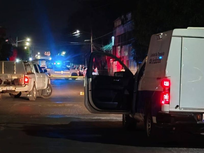 Reparaban una moto cuando les disparan; muere un hombre y otro queda herido en ataque en Salvatierra