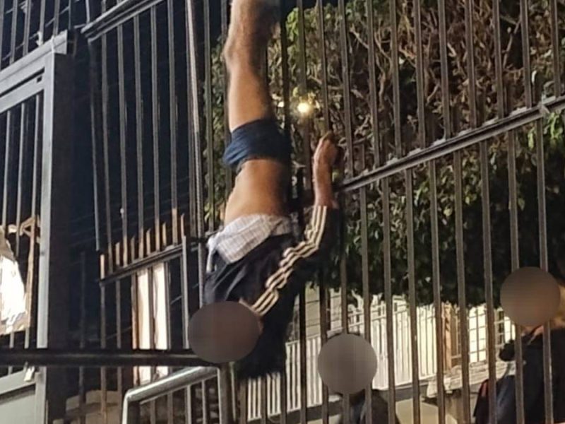 Ladrón queda colgado de cabeza al intentar robar parroquia de San Martín de Porres, en León