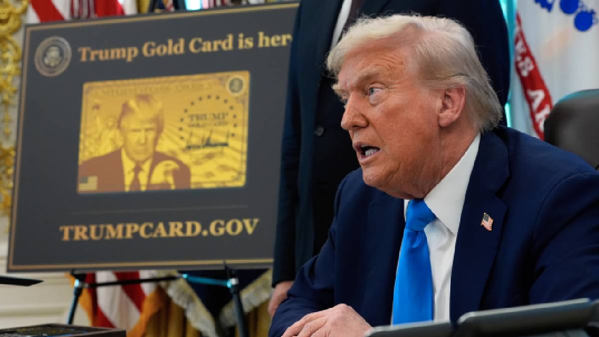 tarjeta dorada de Donald Trump