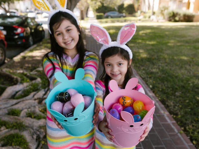 Tradiciones de Pascua: Conoce la historia y el significado detrás del conejo y los huevos decorados