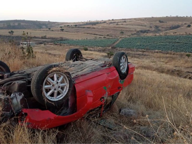 Aparatosa volcadura en Guanajuato capital deja tres jóvenes lesionados; iban alcoholizados