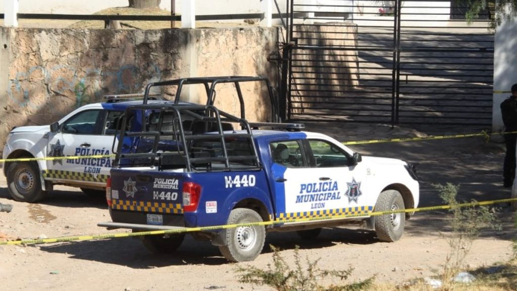 Abaten policías de León a presunto distribuidor de drogas en operativo en Rinconada de Ibarrilla