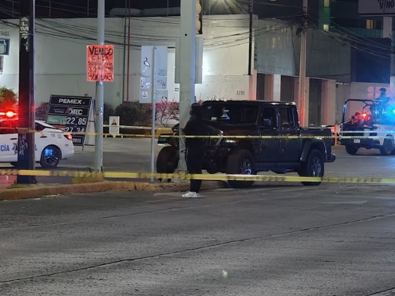 Ataque a balazos en León deja un muerto y un herido grave en La Margarita; atacantes iban en moto