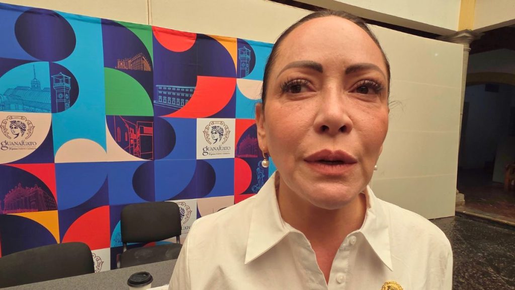 Autoridades dieron información sobre la cancha en Guanajuato. María José Soto.