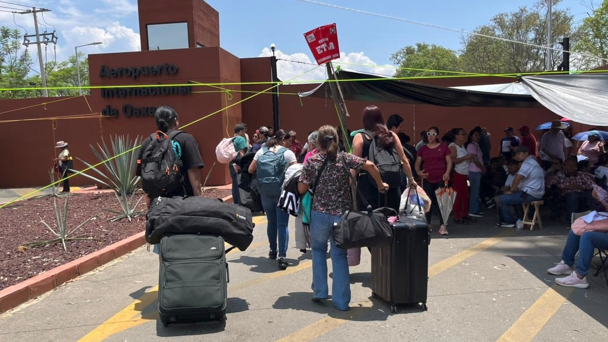 CNTE bloqueos en Oaxaca
