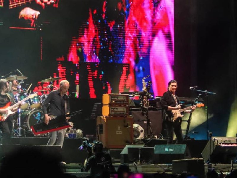 Caifanes convierte la Velaria de León en un ritual de rock ante más de 10 mil almas