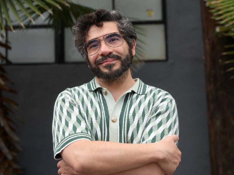 Cineasta mexicano Carlos Meléndez llega hoy a Cannes 2026 con cine vertical de TokTok