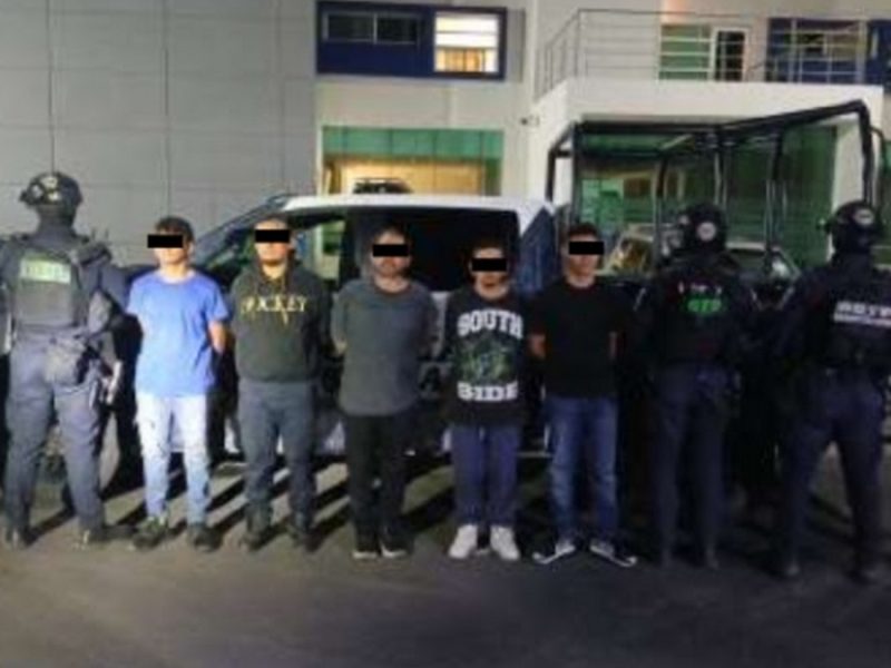 Detienen a cinco hombres en operativo conjunto en Santa María de Irapuato; tenían armas y cargadores