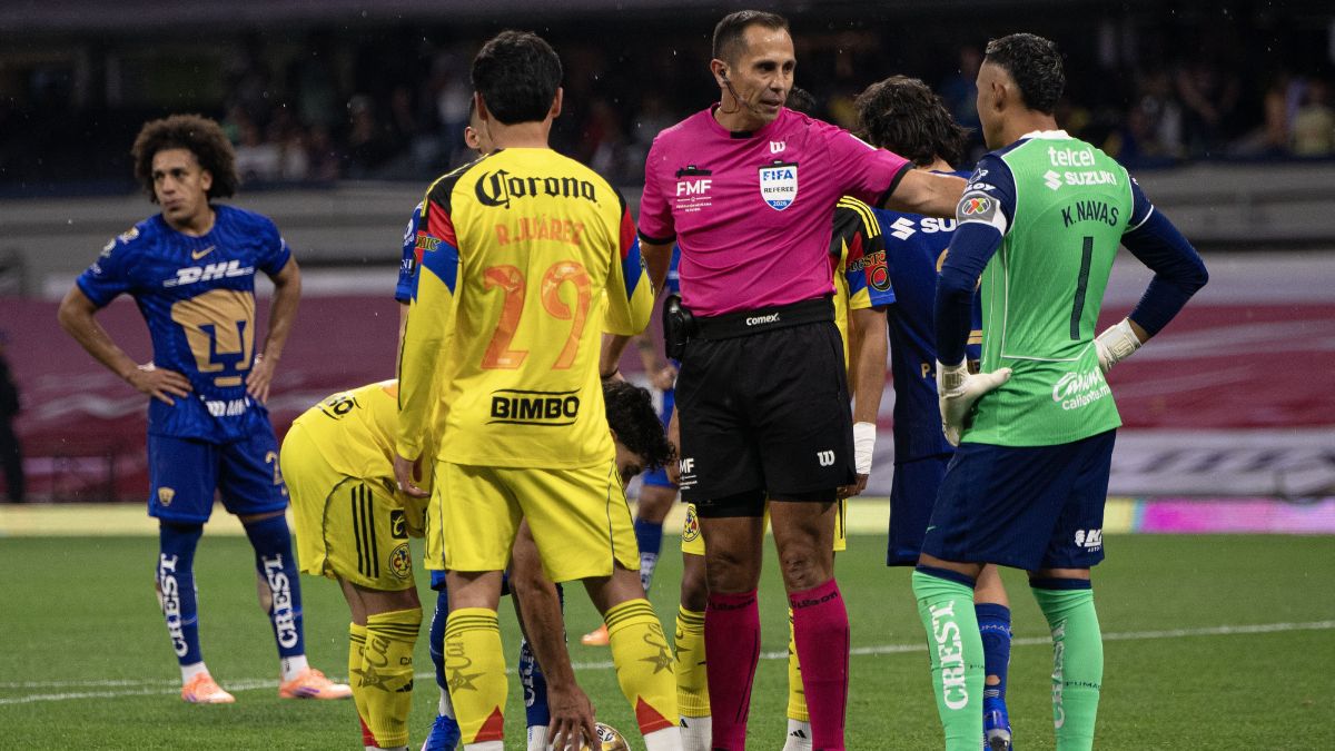 Club América Alineación Indebida Pumas