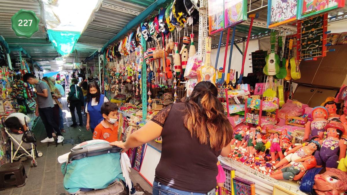 El Día de las Mulas: la tradición que llena León de juguetes y color