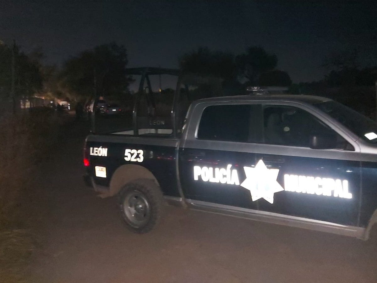 Hallan cadáver envuelto en cobija y con huellas de violencia en la comunidad Los Naranjos