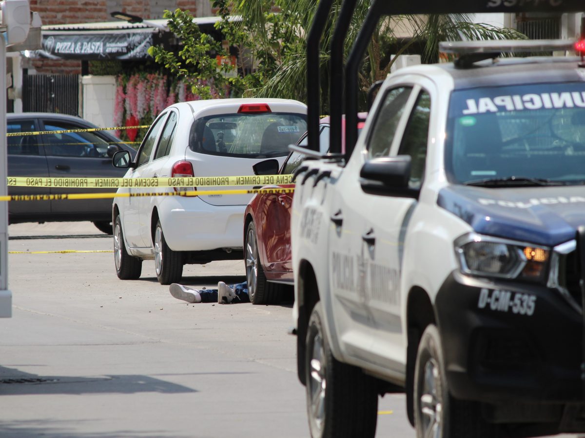 “Te dije que no salieras”: Matan a hombre afuera de su casa en Héroes de León