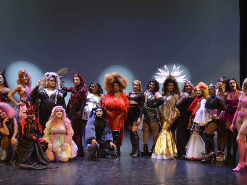 El espectáculo Identidragxs Evolucion llega al Teatro Manuel Doblado. Disfruta del arte drag y apoya a casas hogares con tu entrada.