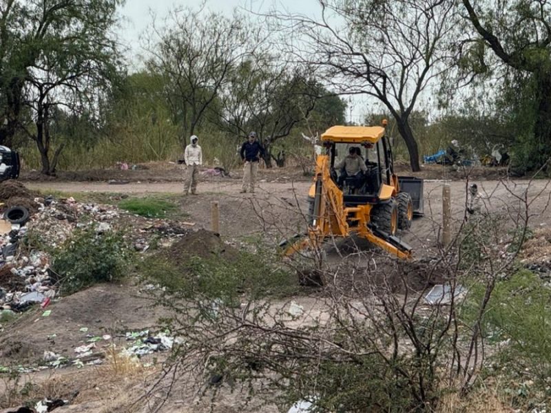 Indaga Fiscalía hallazgo de restos humanos en predio usado como basurero en Santa Rosa de Lima en Villagrán