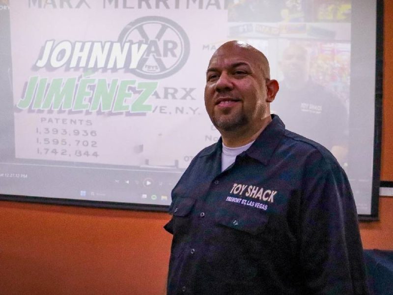Johnny Jiménez, de El Precio de la Historia, llega hoy a León y valuará juguetes, sin costo