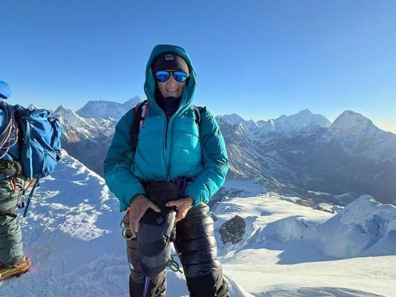 Laura González lleva las cenizas de Yuri Contreras a la cima del Everest