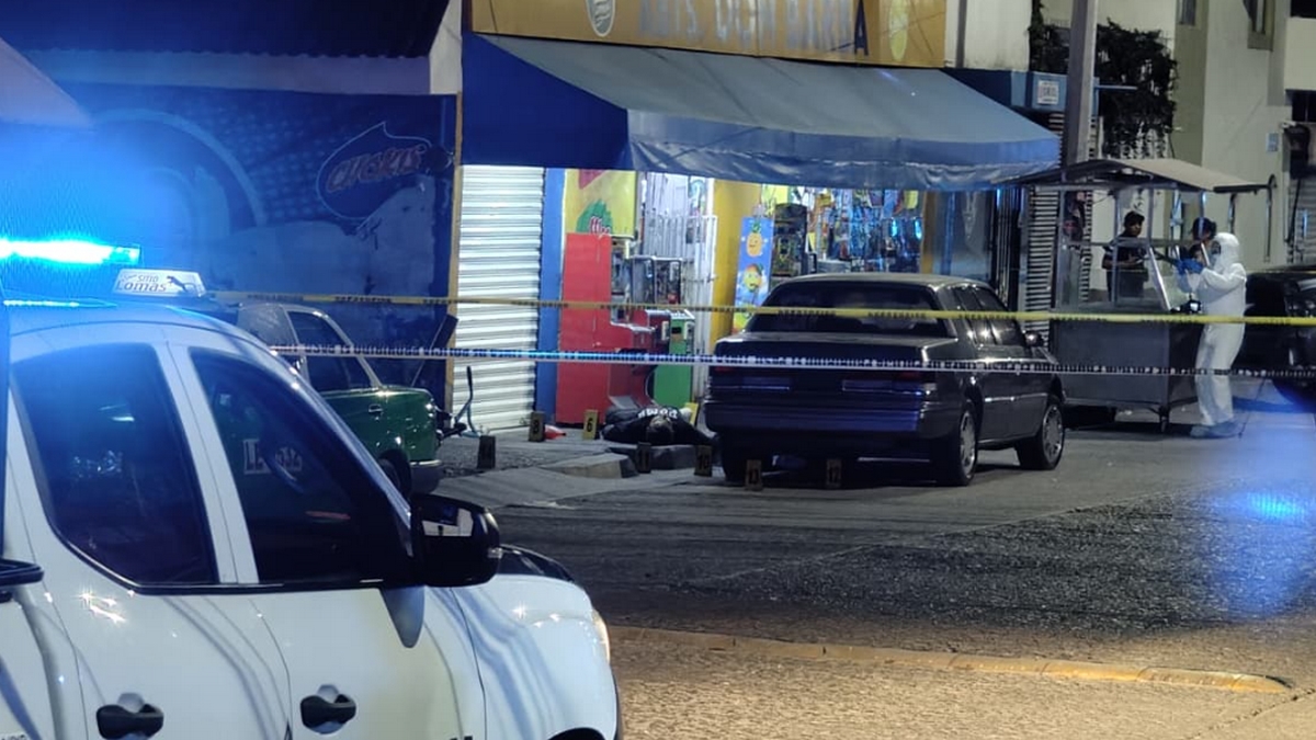 Matan a dos hombres afuera de tienda en León
