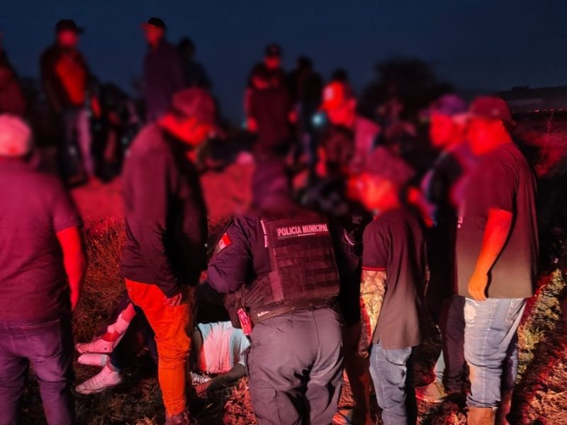 Se calientan los ánimos en fiestas de Santa Rita y se arma balacera con cuchillazos; hay 3 heridos