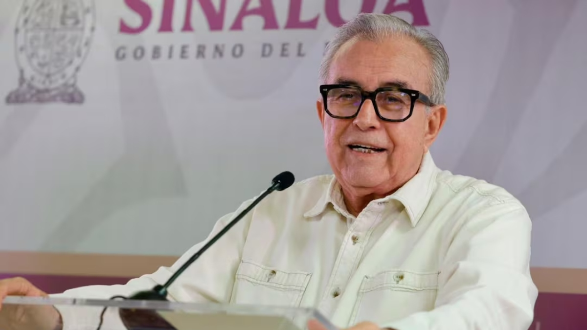 Rubén Rocha comparece ante la FGR