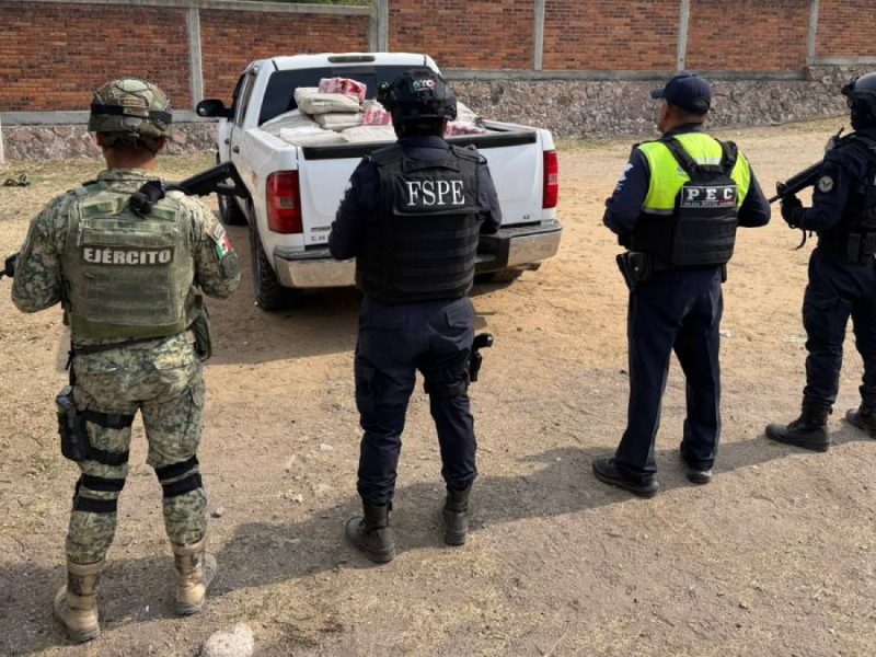 Mega decomiso en Ecobulevar León-San Pancho: 1,500 cartones de cerveza, vehículos y bloqueadores de señal