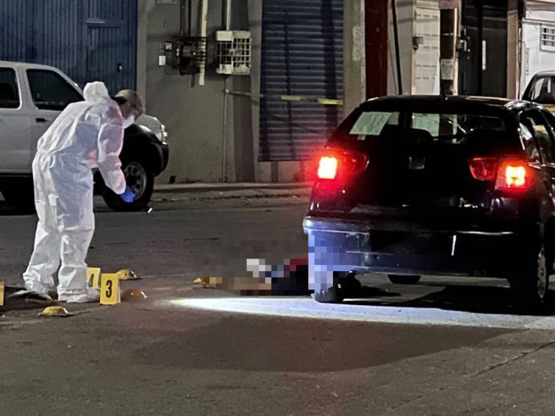Dejaba a su novia en casa cuando ‘motosicarios’ lo asesinaron a balazos en el barrio de San Miguel