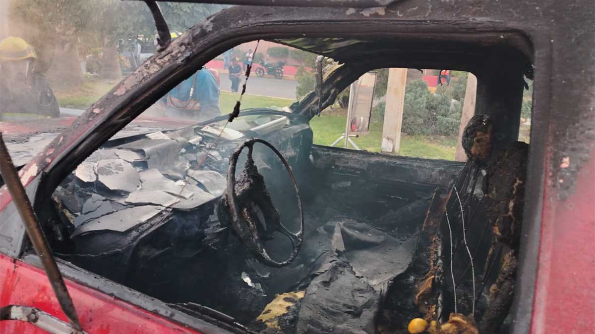 Incendio camioneta Celaya