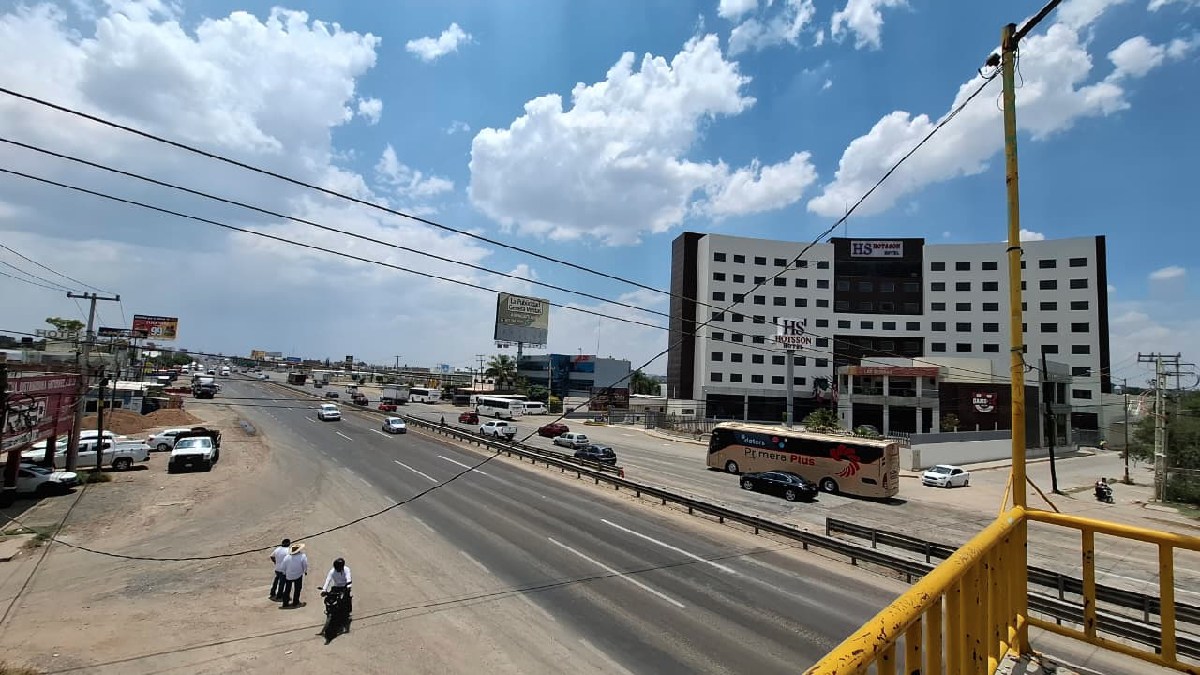 cierre carretera silao1