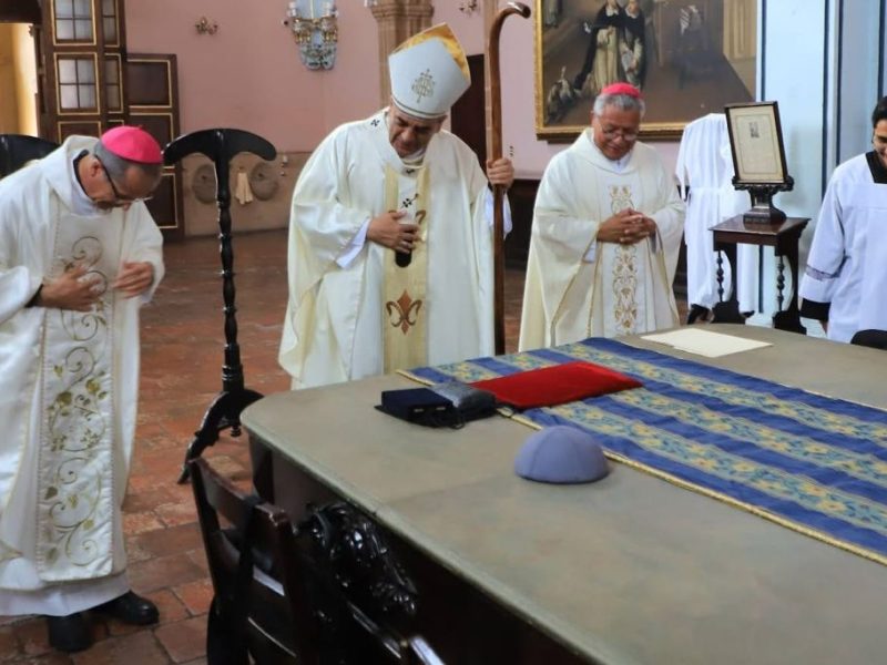 ¿Quién llega a tu templo? Estos son los cambios de sacerdotes en León y Guanajuato