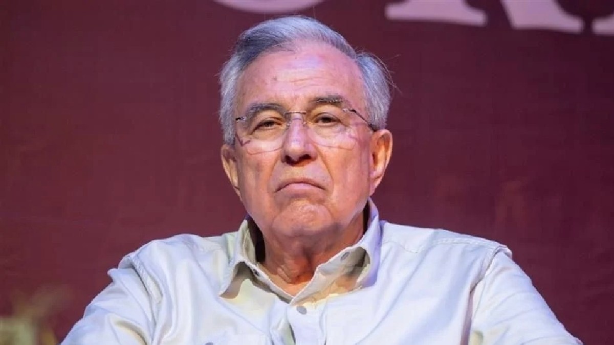 ficha roja contra Rocha Moya