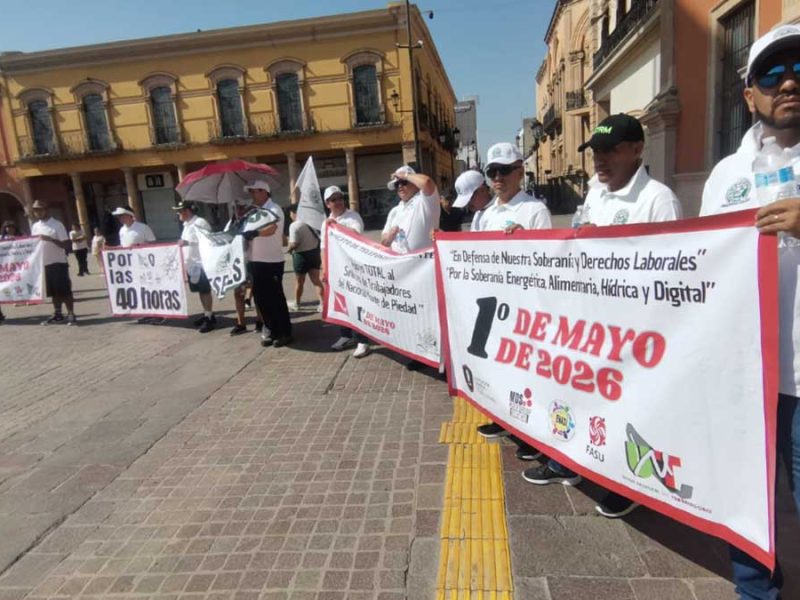 Marchan sindicatos independientes en Guanajuato por salarios dignos