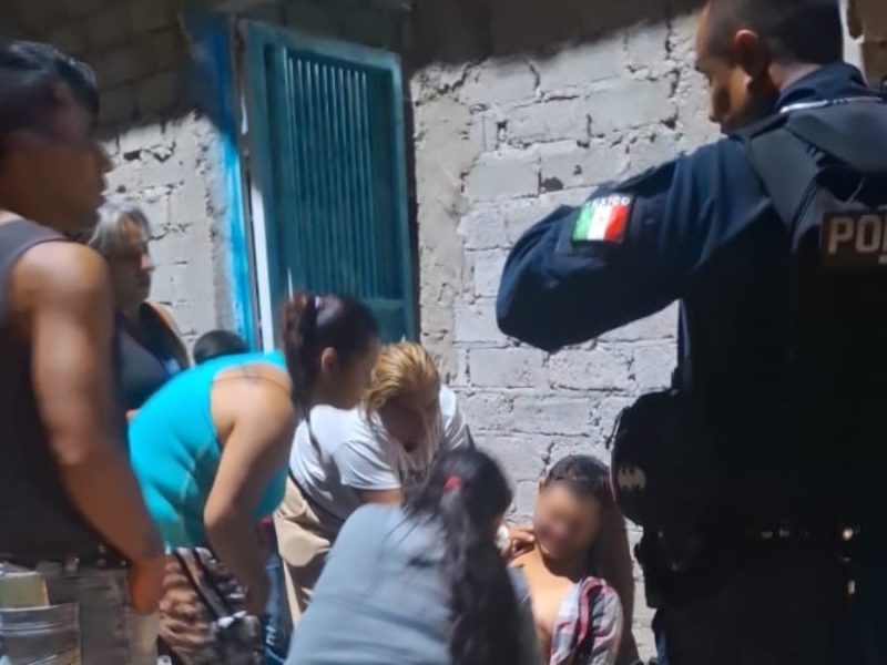 Acuchillan a hombre para asaltarlo en la parada del camión de la colonia Pedro María Anaya