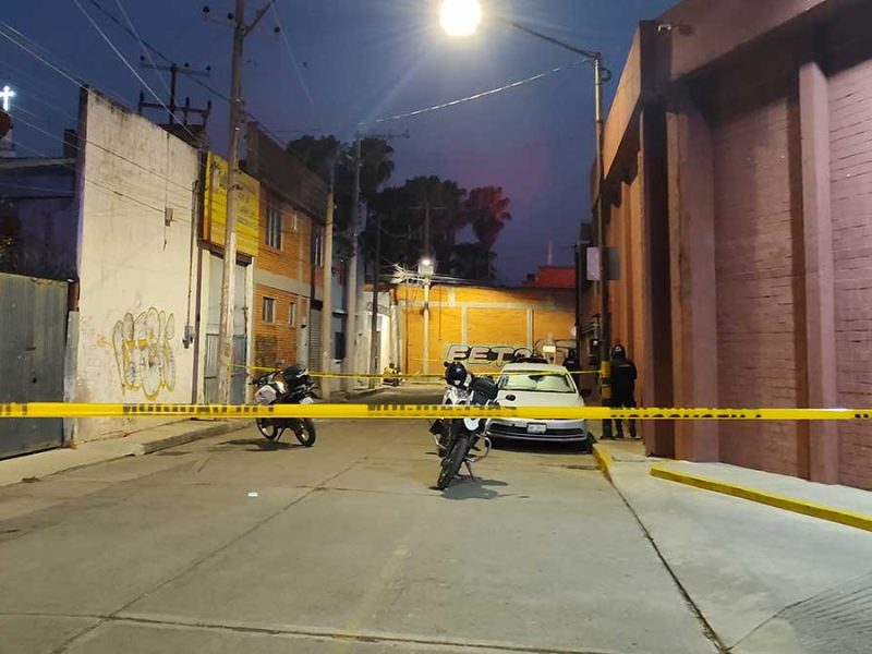 Atacan a balazos a “El Chimpancé” y su acompañante a espaldas de centro comercial de Irapuato