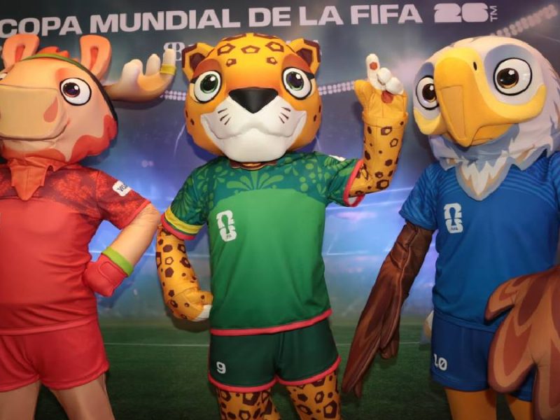 Zayu, Clutch y Maple, mascotas del Mundial 2026 encienden la pasión del futbol en León 