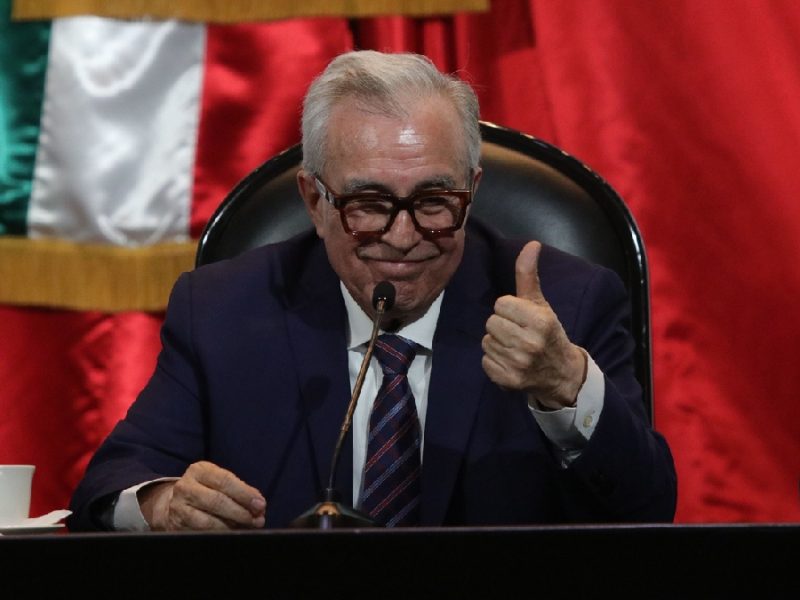 Claudia Sheinbaum asigna protección a Rubén Rocha tras pedido de extradición