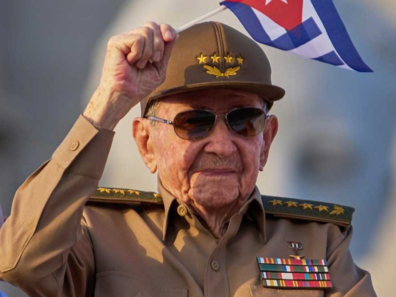 EU lanza acusación formal contra Raúl Castro por asesinato