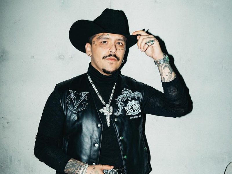 Christian Nodal registra su nuevo nombre tras conflictos con su padre