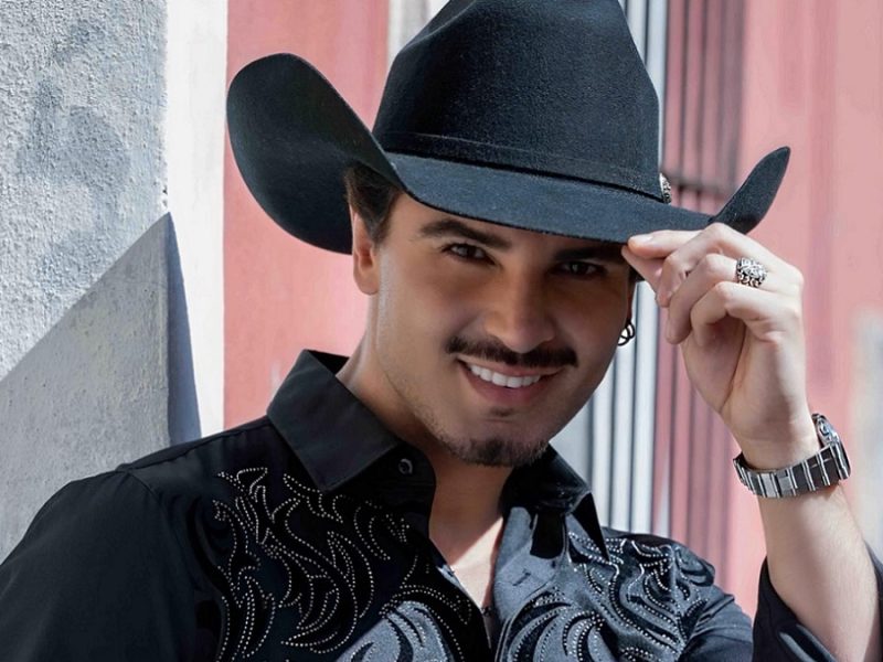 Patricio Labastida es Beto Terrazas en ‘Mi rival’: empresario que apuesta por el talento y el amor