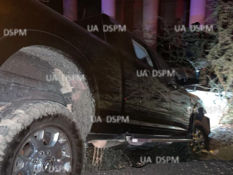 Se desata persecución y balacera entre policías y ladrones de camioneta en carretera de Pénjamo