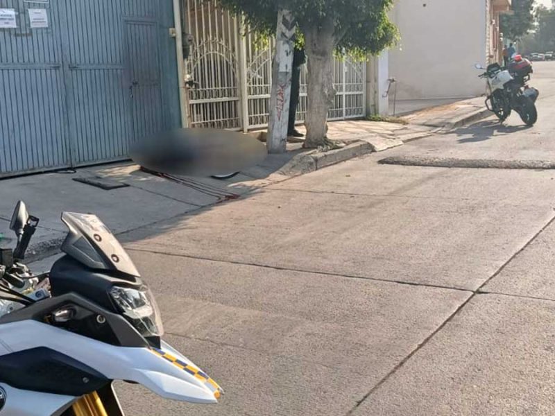 Primer homicidio de mayo en Purísima: Ejecutan a balazos a una mujer afuera de taller de calzado