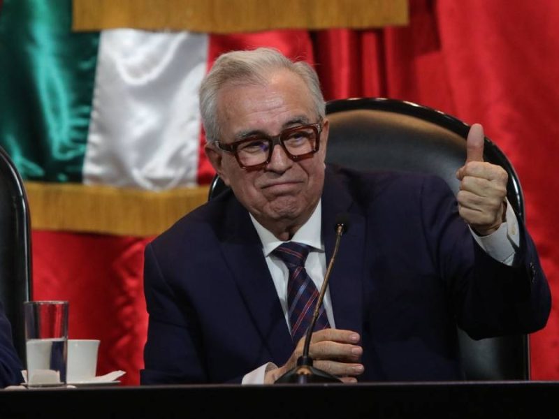 Advierten expertos “truco” en licencia de Rubén Rocha; buscan protegerlo del fuero