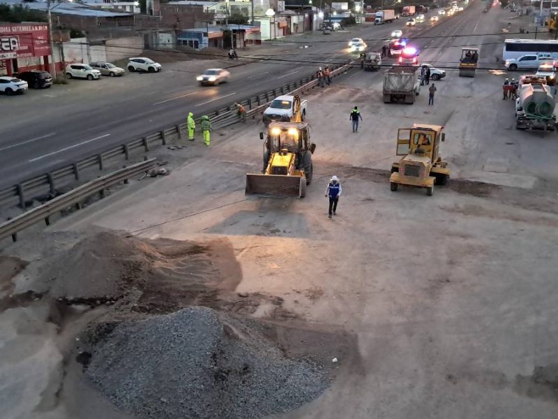 Reabren circulación en la carretera 45 tras más de 48 horas de trabajos por socavón en la Irapuato-Silao
