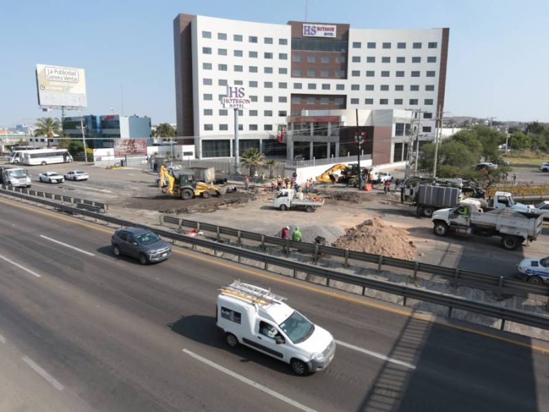 Anuncian reapertura de la carretera Irapuato-Silao tras socavón